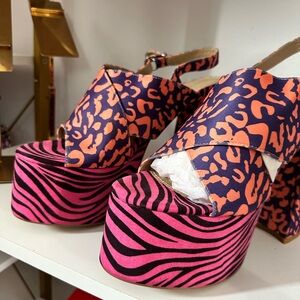 Vibrant Pink and Orange Platform Heels 6” Inches height size 10